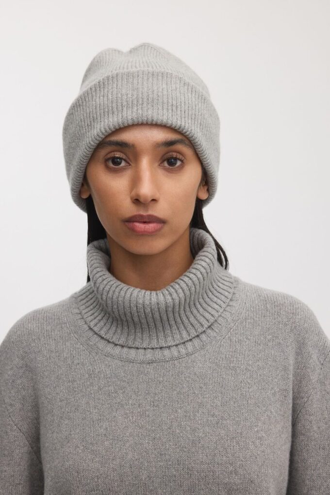 The Cashmere Beanie The Cashmere Beanie