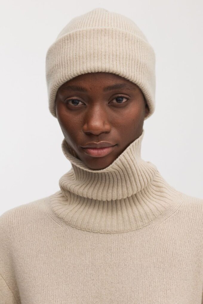 The Cashmere Beanie The Cashmere Beanie
