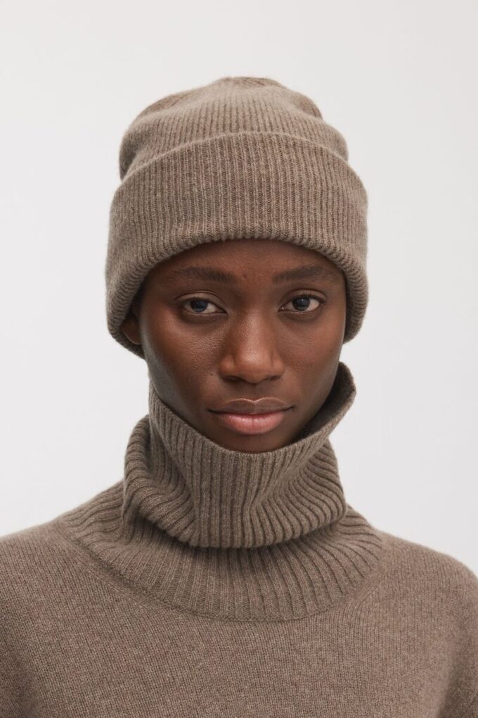 The Cashmere Beanie The Cashmere Beanie