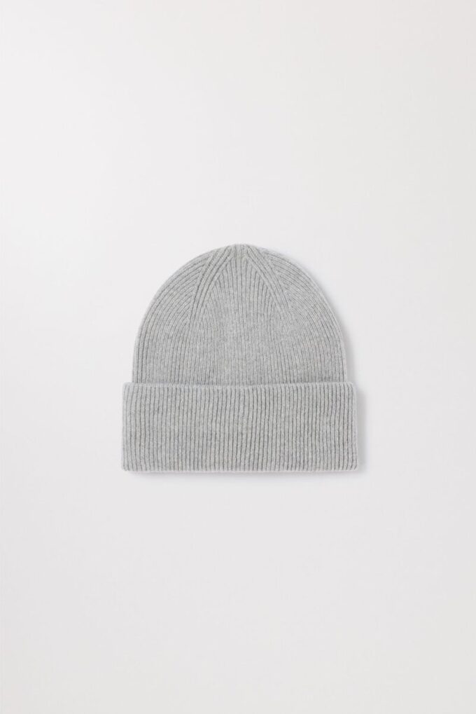 The Cashmere Beanie The Cashmere Beanie