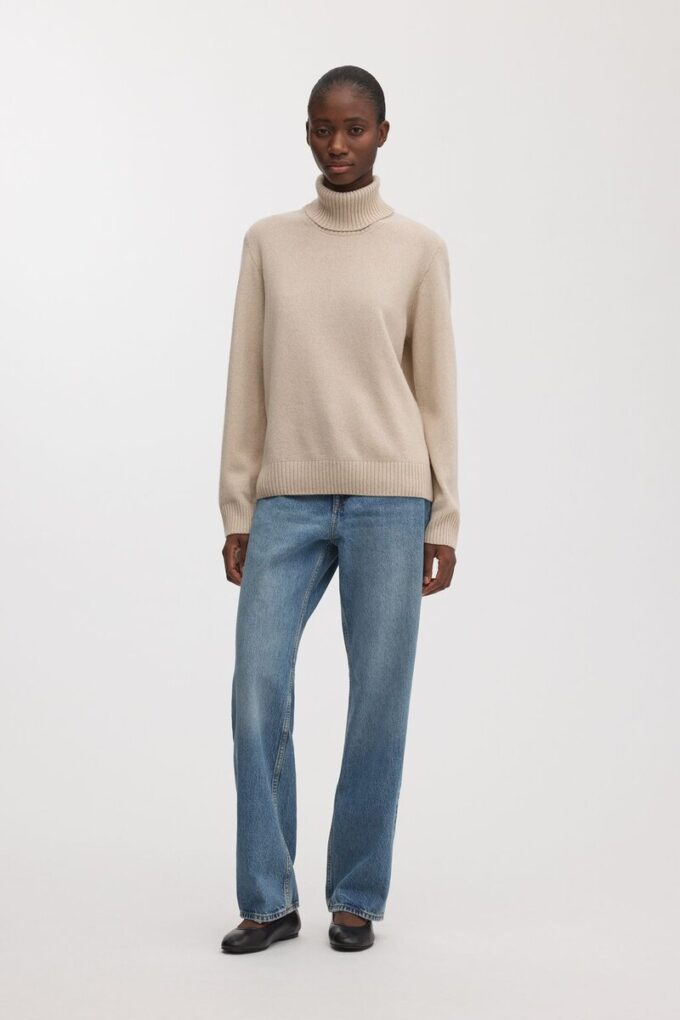The Cashmere Roll Neck The Cashmere Roll Neck