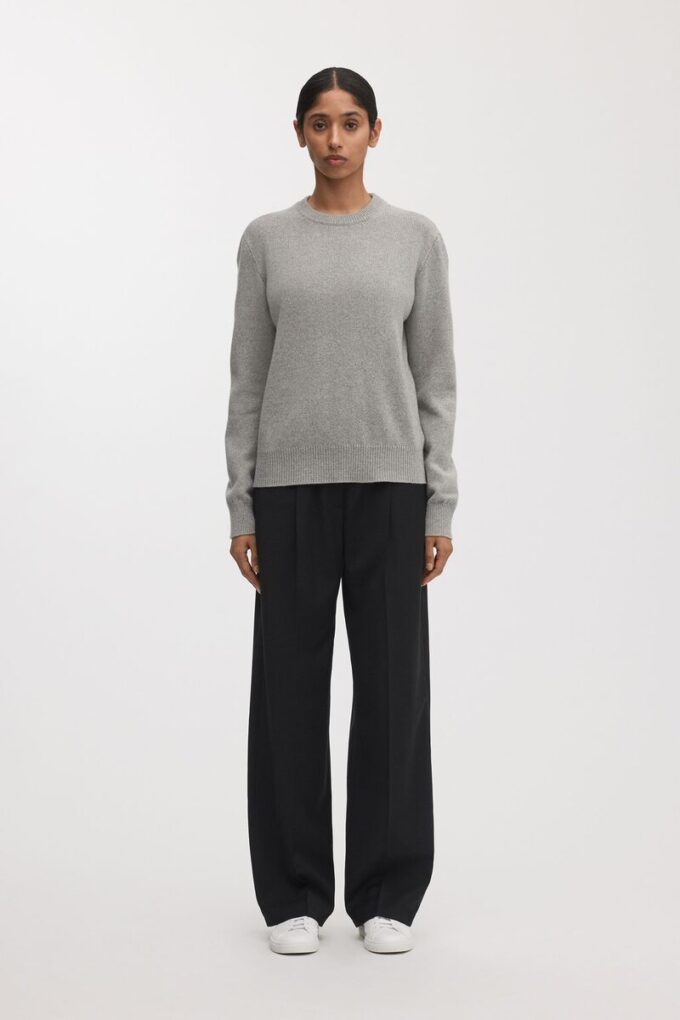 The Cashmere Sweater The Cashmere Sweater