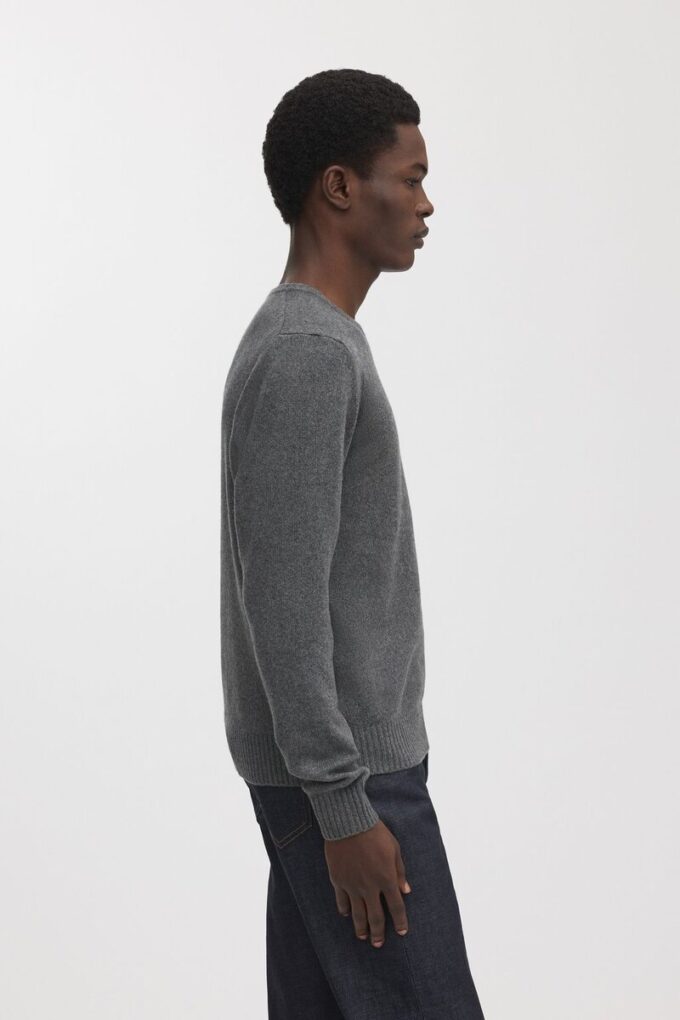 The Cashmere Sweater The Cashmere Sweater