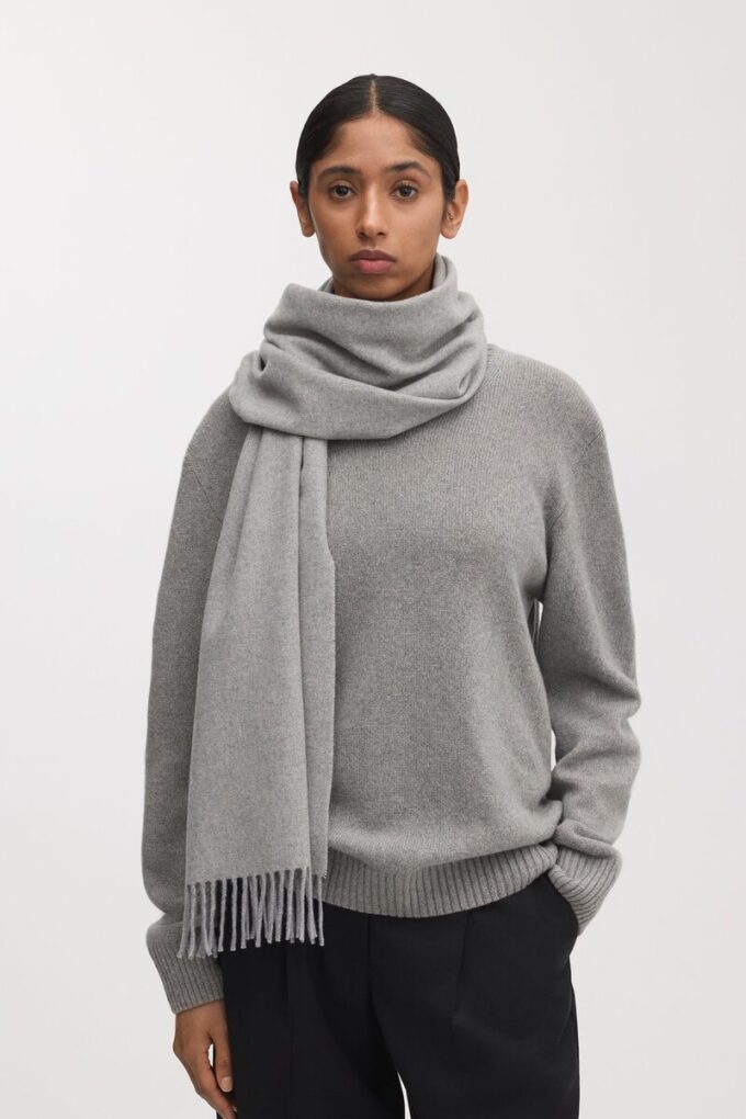 The Cashmere Wool Scarf The Cashmere Wool Scarf