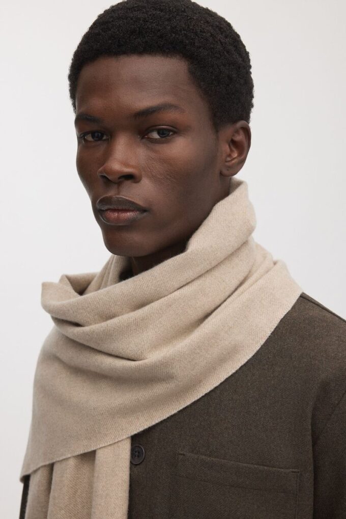 The Cashmere Wool Scarf The Cashmere Wool Scarf