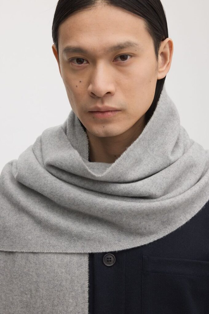 The Cashmere Wool Scarf The Cashmere Wool Scarf