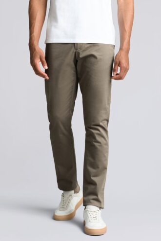 the chino archive 2 6 330x495 - The Chino - Archive