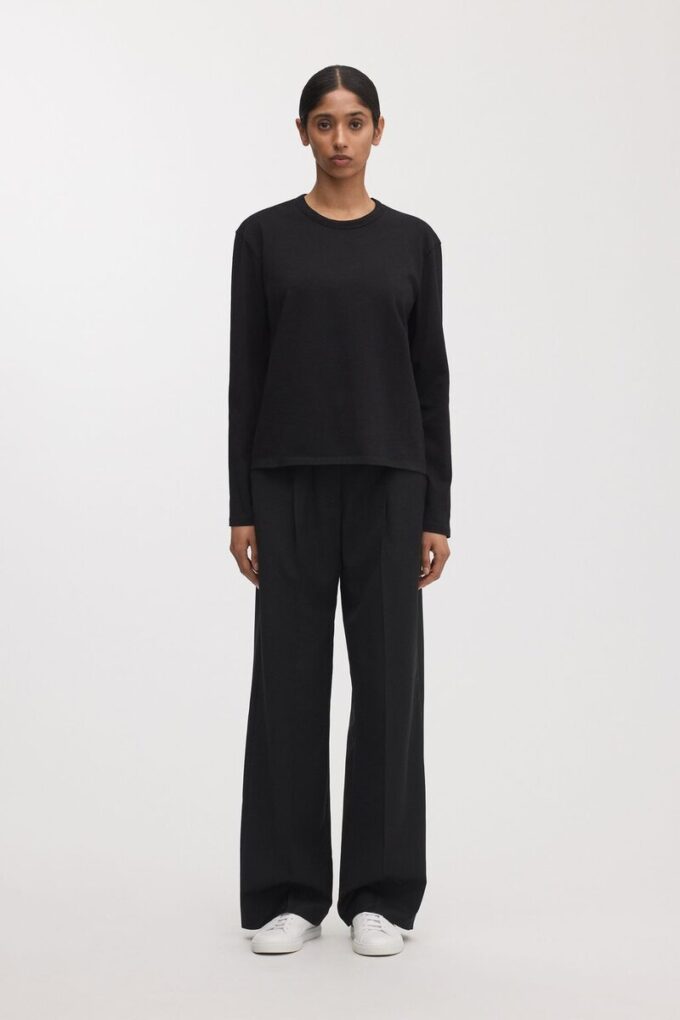 The Long Sleeve T-Shirt The Long Sleeve T-Shirt