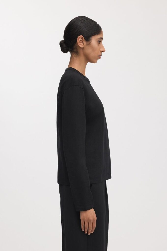 The Long Sleeve T-Shirt The Long Sleeve T-Shirt