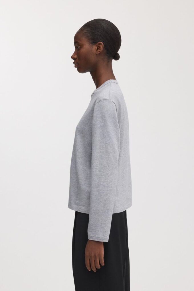The Long Sleeve T-Shirt The Long Sleeve T-Shirt