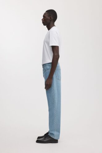 The Loose Jeans