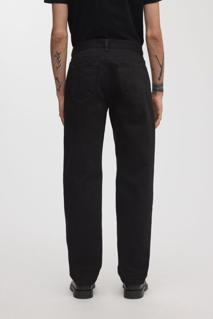 The Loose Jeans The Loose Jeans
