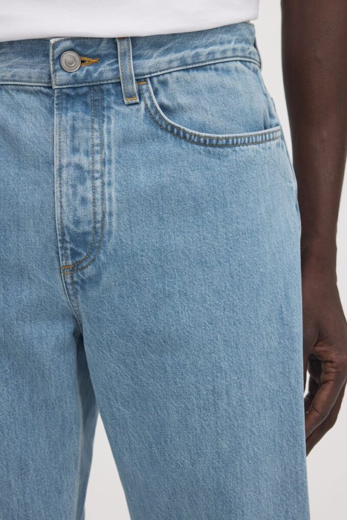 The Loose Jeans The Loose Jeans