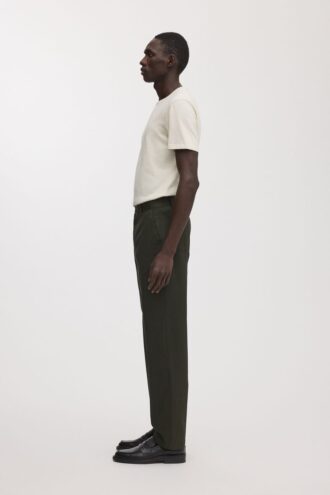 The Loose Twill Chino