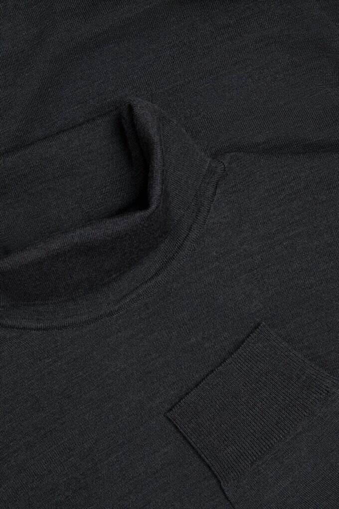 The Merino Roll Neck – Archive The Merino Roll Neck – Archive