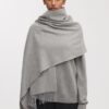 The Oversized Cashmere Wool Scarf The Oversized Cashmere Wool Scarf
