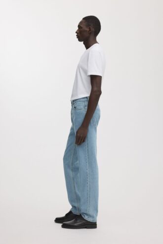 The Regular Jeans