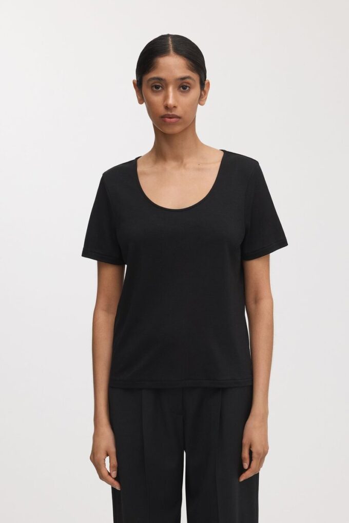 The Scoop Neck Top The Scoop Neck Top
