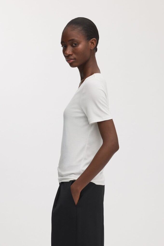 The Scoop Neck Top The Scoop Neck Top