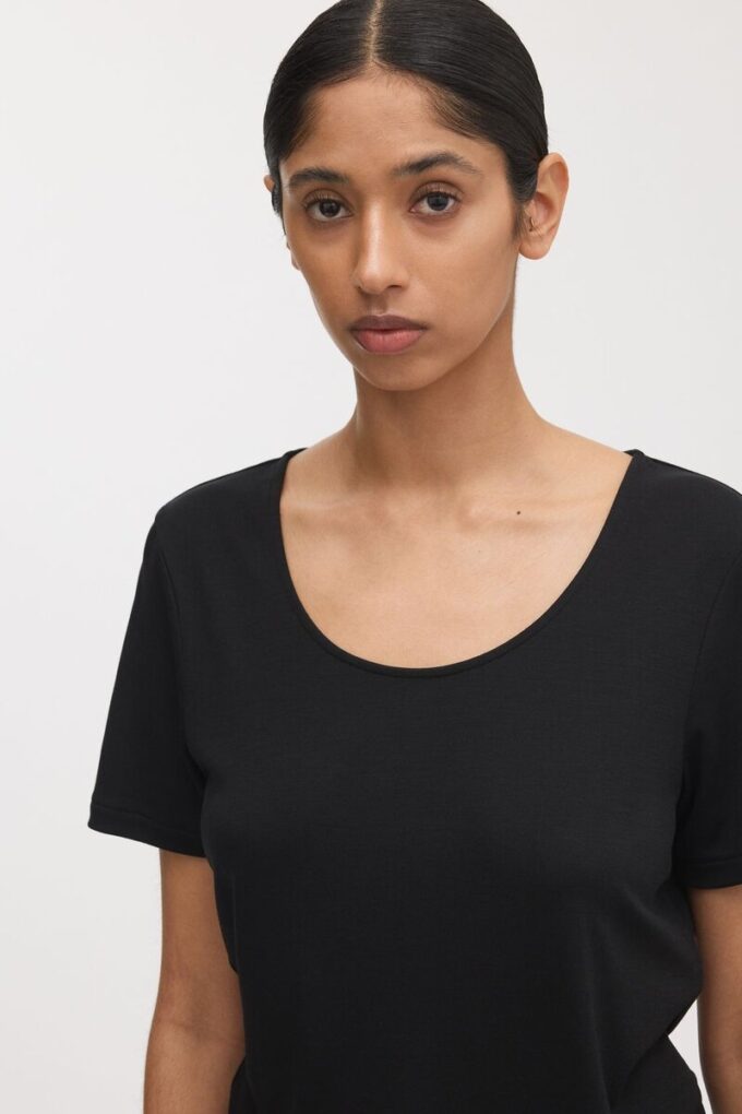 The Scoop Neck Top The Scoop Neck Top
