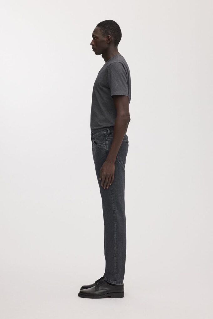 The Slim Jeans