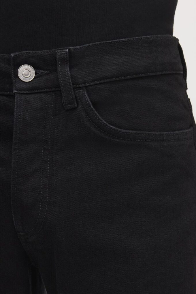 The Slim Jeans